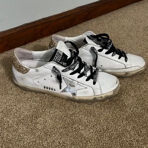 Golden Goose superstar size 39